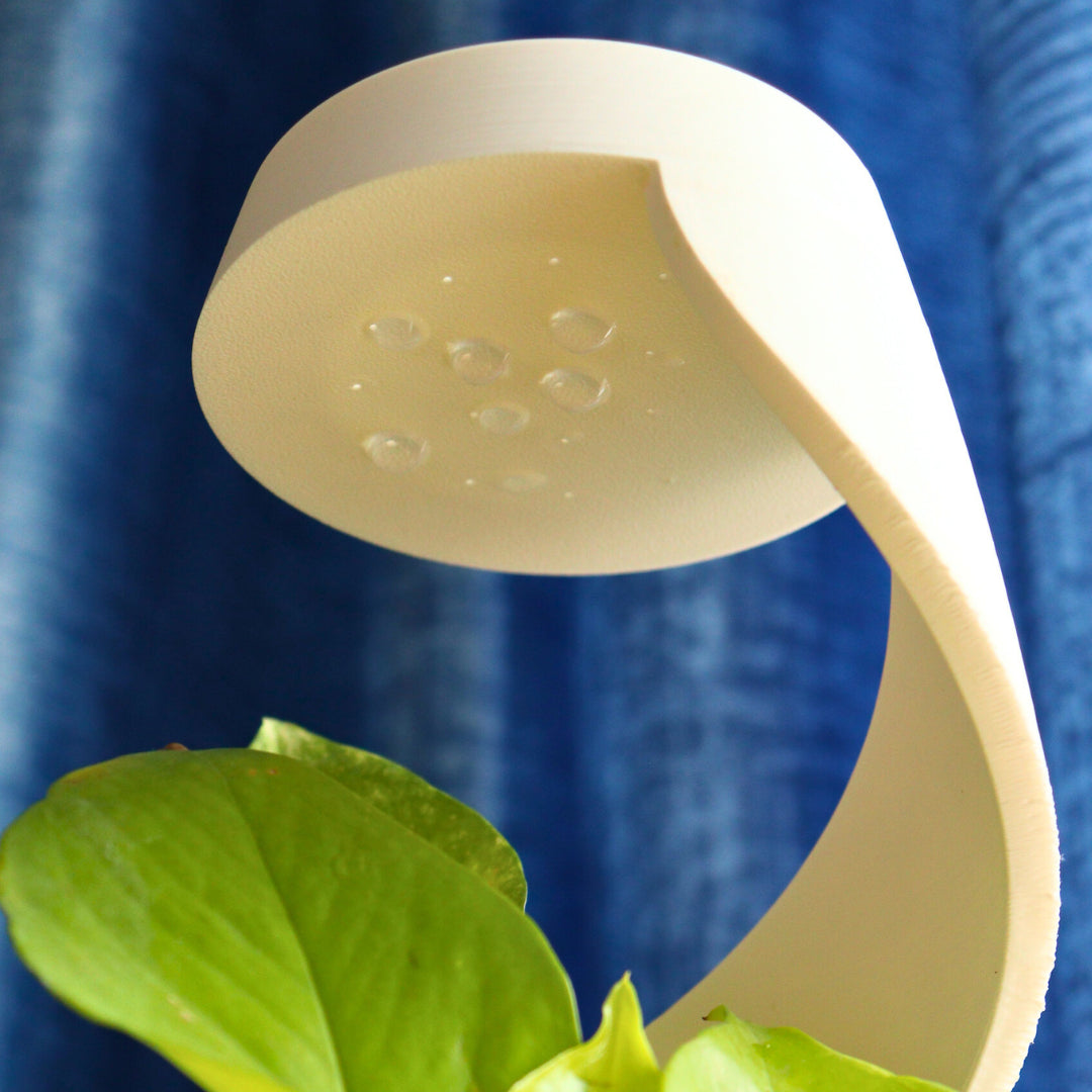 VARSA – Sculptural Rainflow Desk Planter