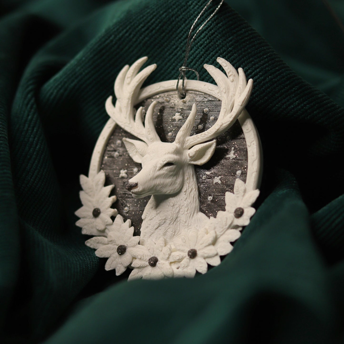 FROYA – Nordic Christmas Ornaments (Set of 6)