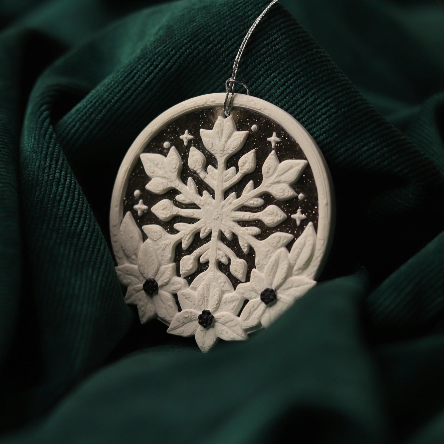 FROYA – Nordic Christmas Ornaments (Set of 6)