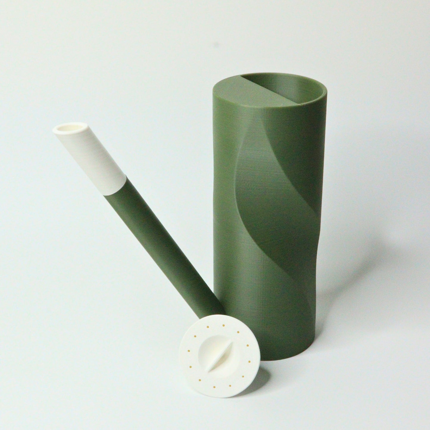 NALYA — Sculptural Watering Can with Dual Flow (600 ml)