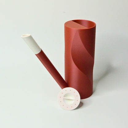 NALYA — Sculptural Watering Can with Dual Flow (600 ml)